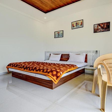 Aditya Hill View Inn Mahabaleshwar Luaran gambar