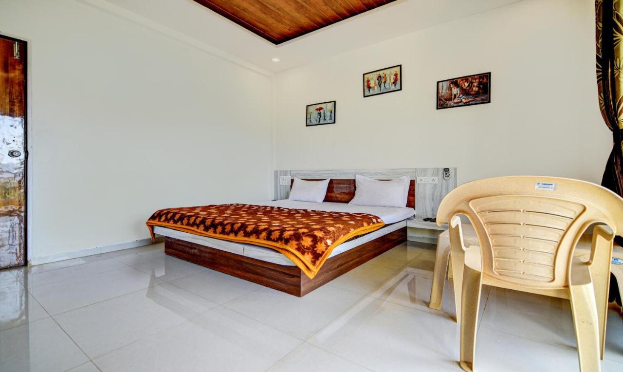 Aditya Hill View Inn Mahabaleshwar Luaran gambar
