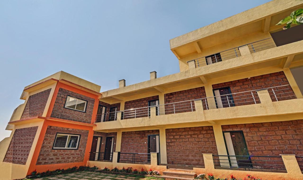 Aditya Hill View Inn Mahabaleshwar Luaran gambar