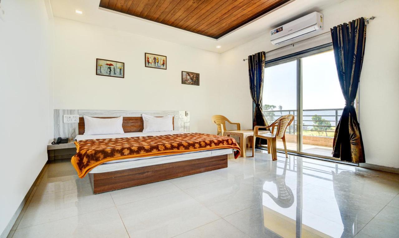 Aditya Hill View Inn Mahabaleshwar Luaran gambar